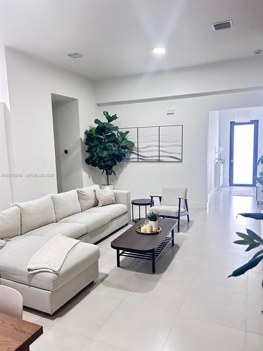 14435 SW 13th Ter, Miami FL 33184