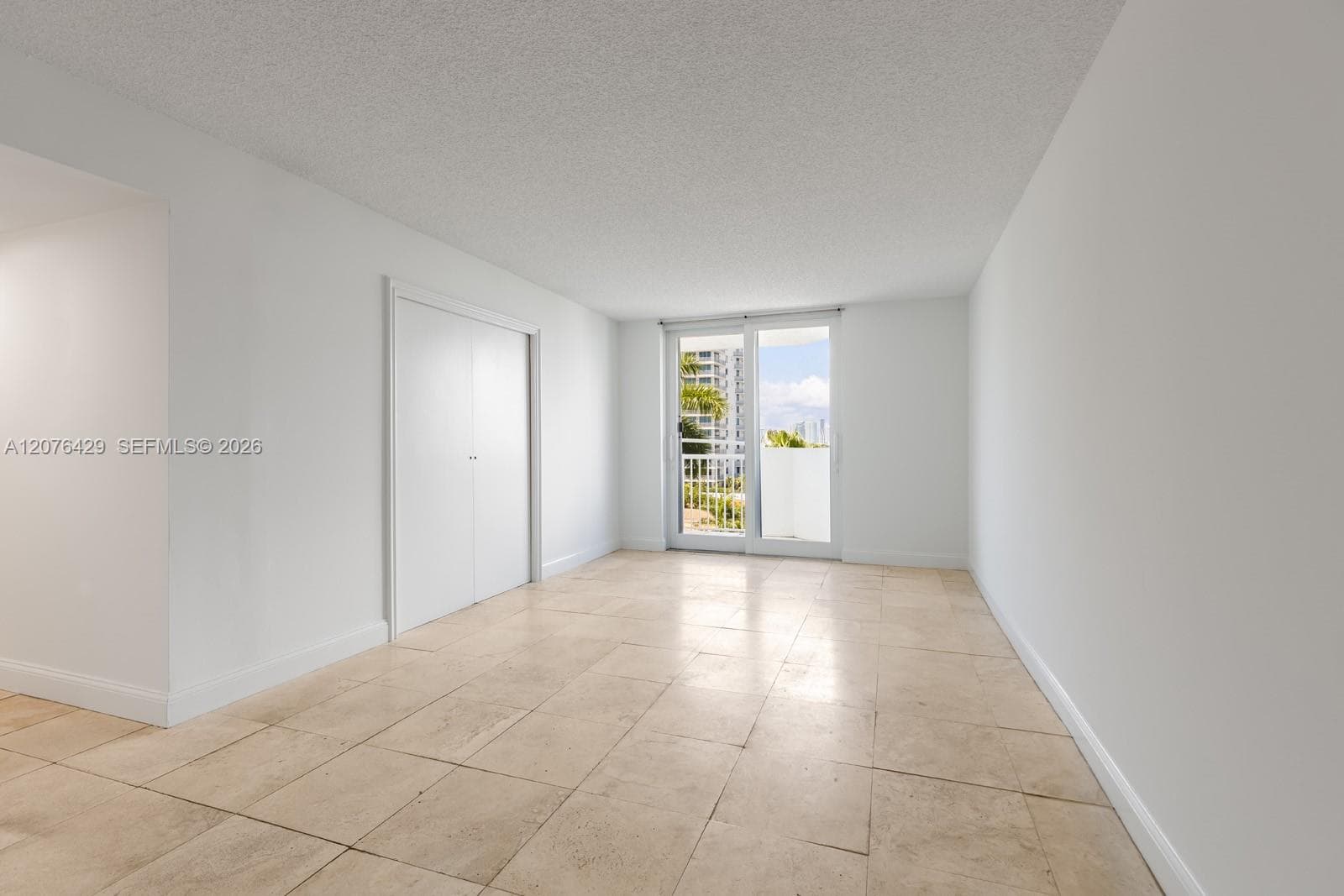 1621 Bay Rd # 604, Miami Beach FL 33139