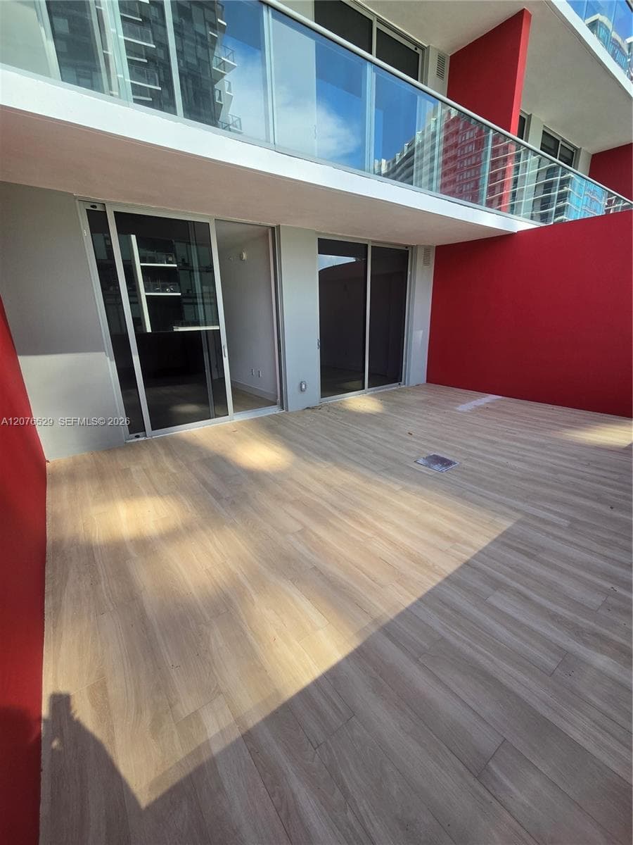 90 NE 32nd St # 605, Miami FL 33137