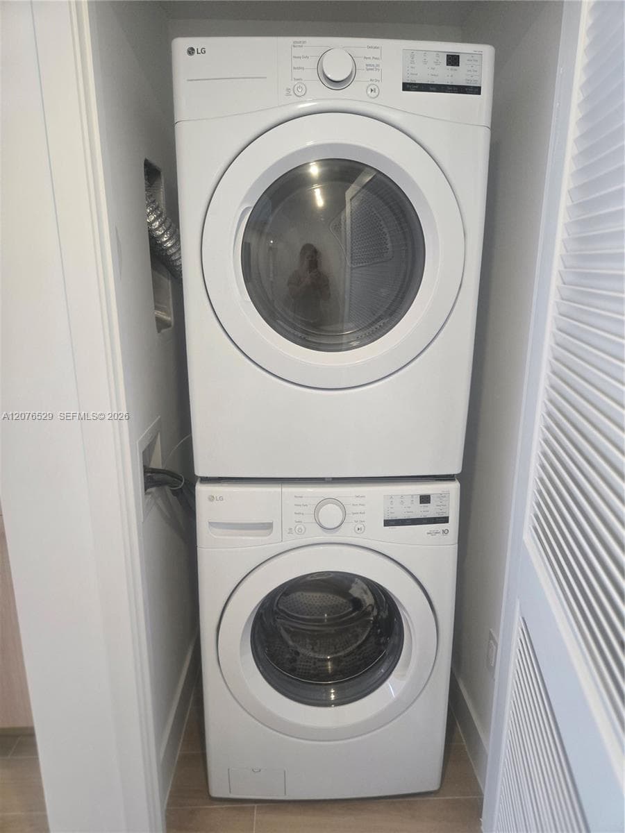 90 NE 32nd St # 605, Miami FL 33137