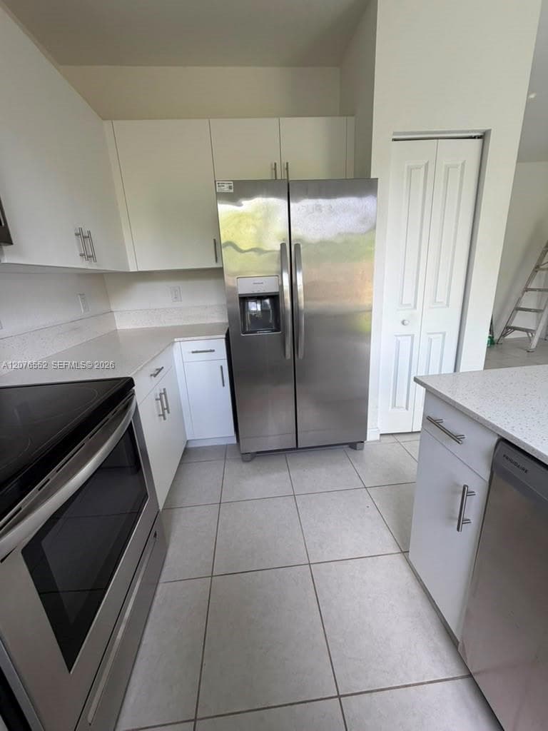 519 NE 208th Ter, Miami FL 33179