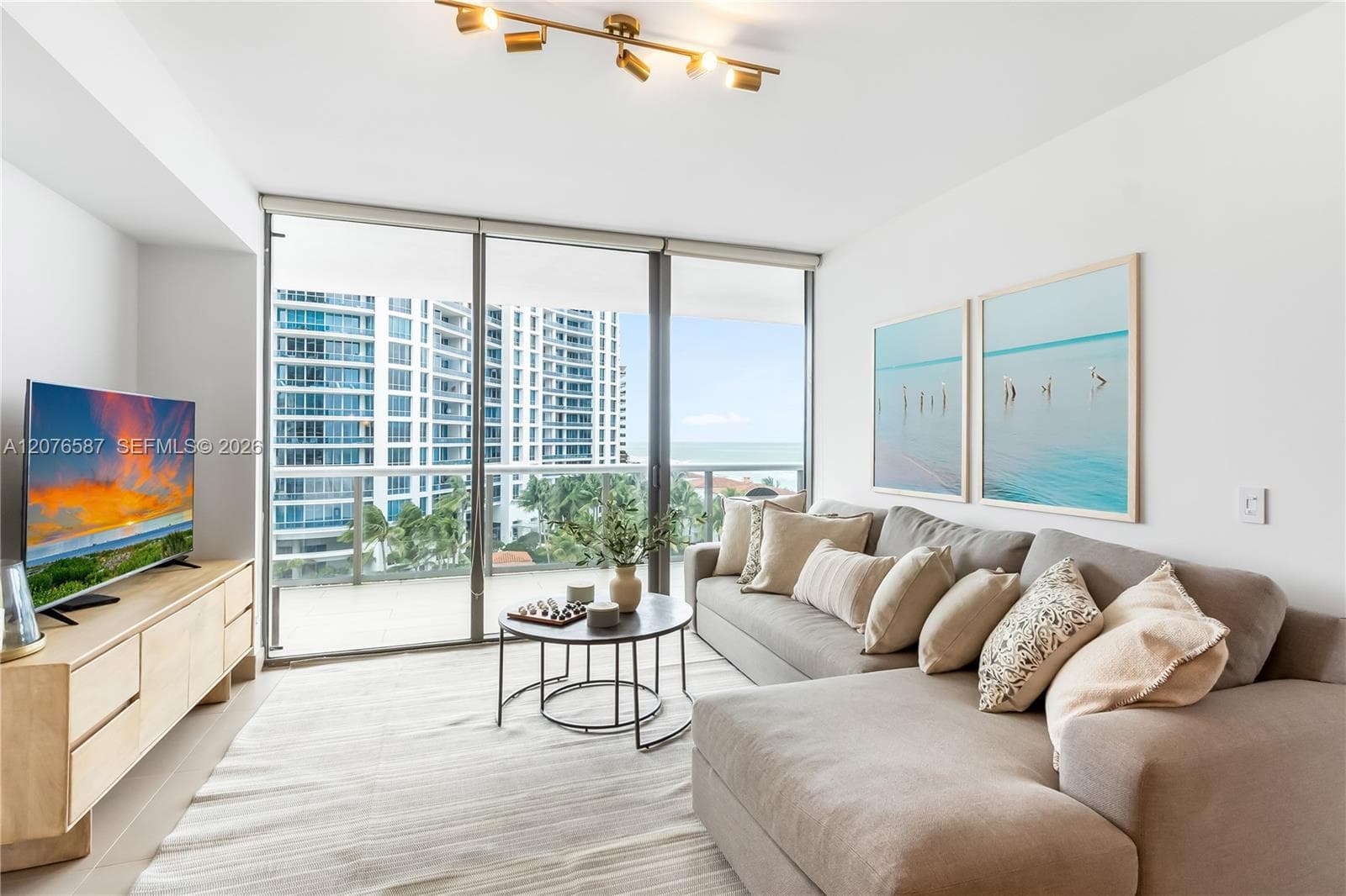 5875 Collins Ave # 903, Miami Beach FL 33140