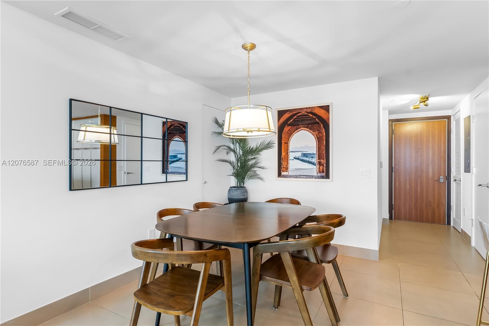 5875 Collins Ave # 903, Miami Beach FL 33140