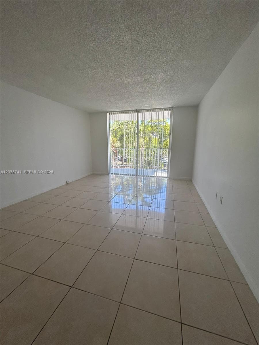 496 NW 165th St Rd # 310, Miami FL 33169