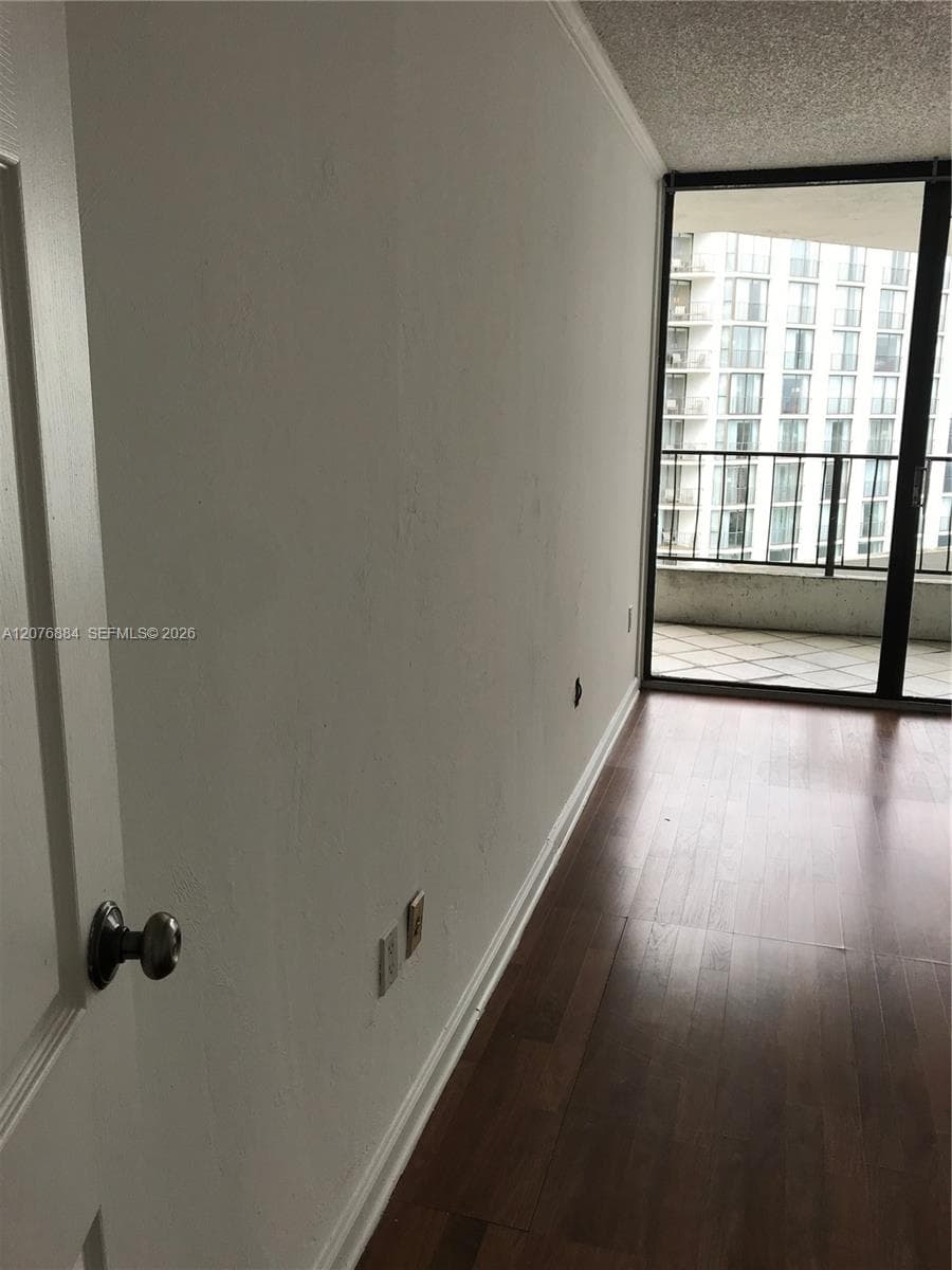 555 NE 15th St # 30E, Miami FL 33132