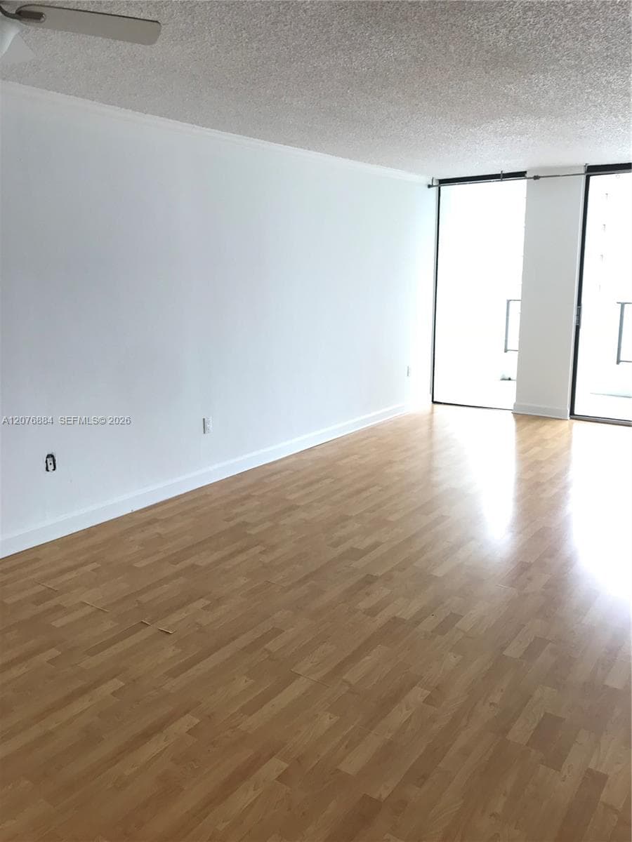 555 NE 15th St # 30E, Miami FL 33132