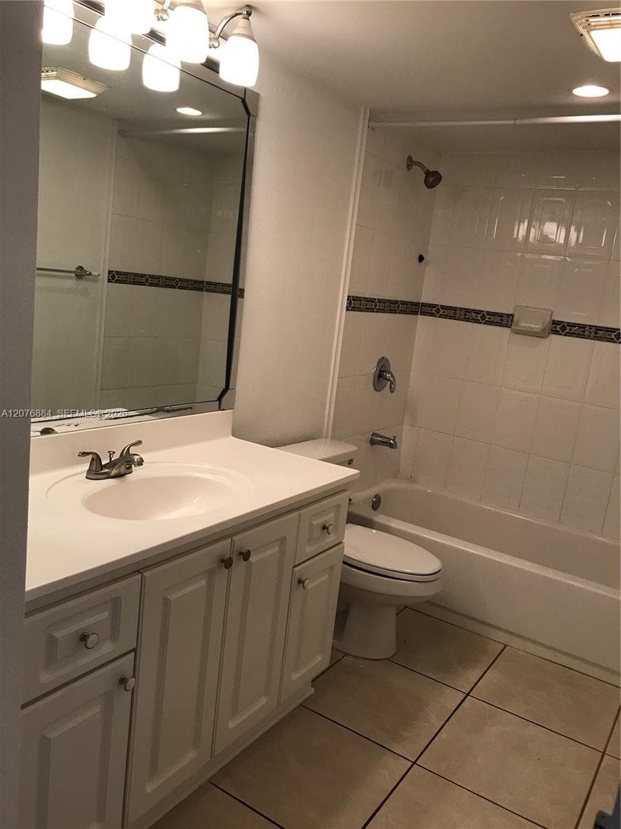 555 NE 15th St # 30E, Miami FL 33132