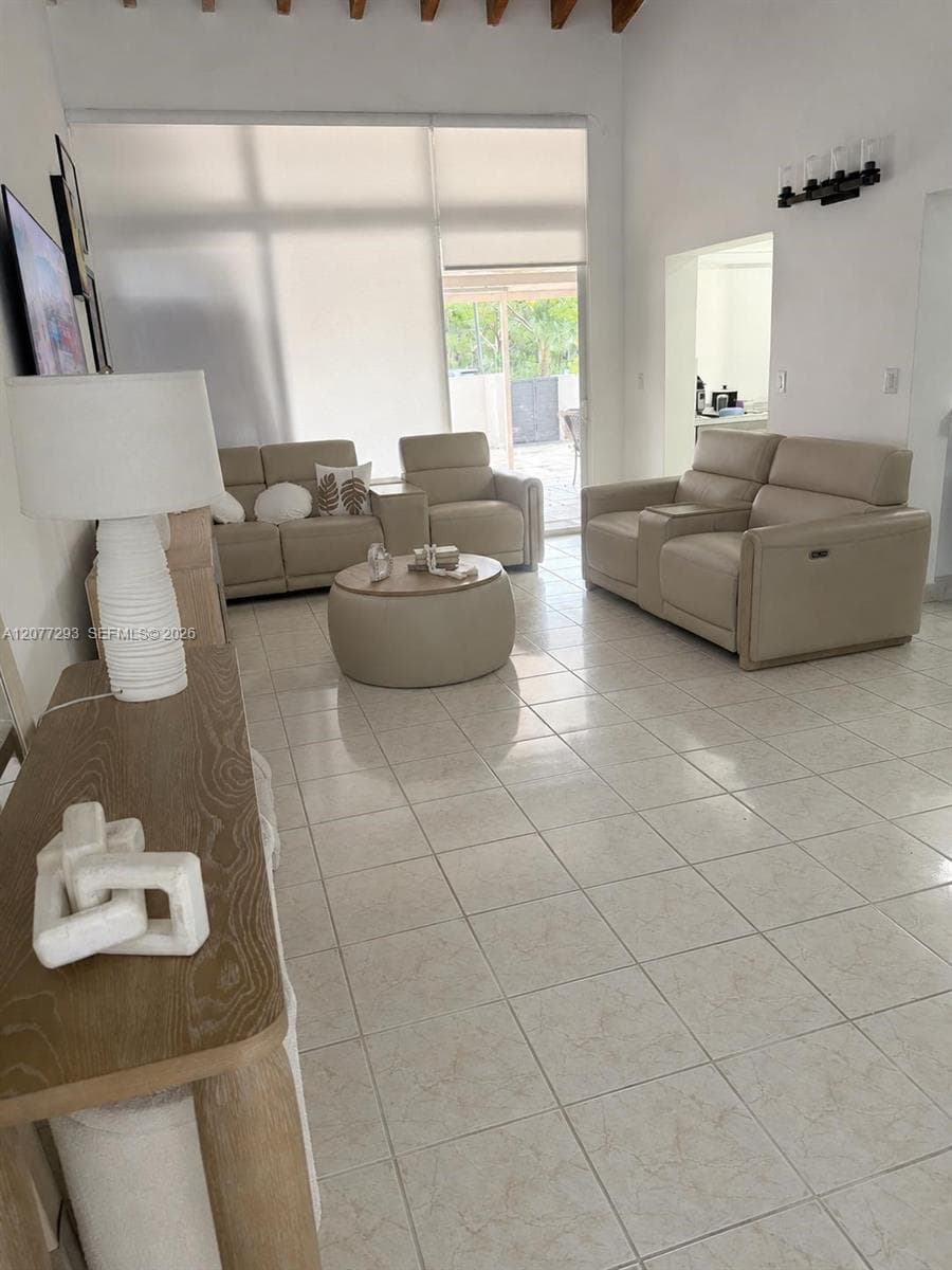 9171 Fontainebleau Blvd # 5, Miami FL 33172