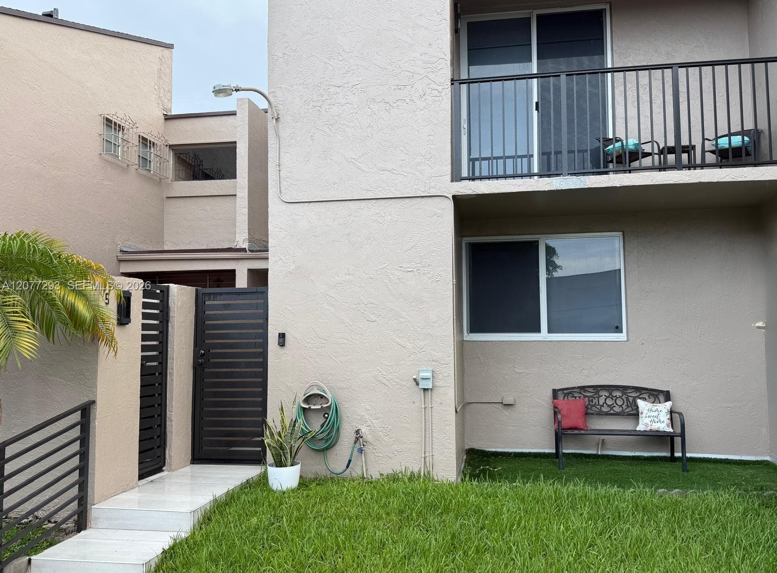 9171 Fontainebleau Blvd # 5, Miami FL 33172