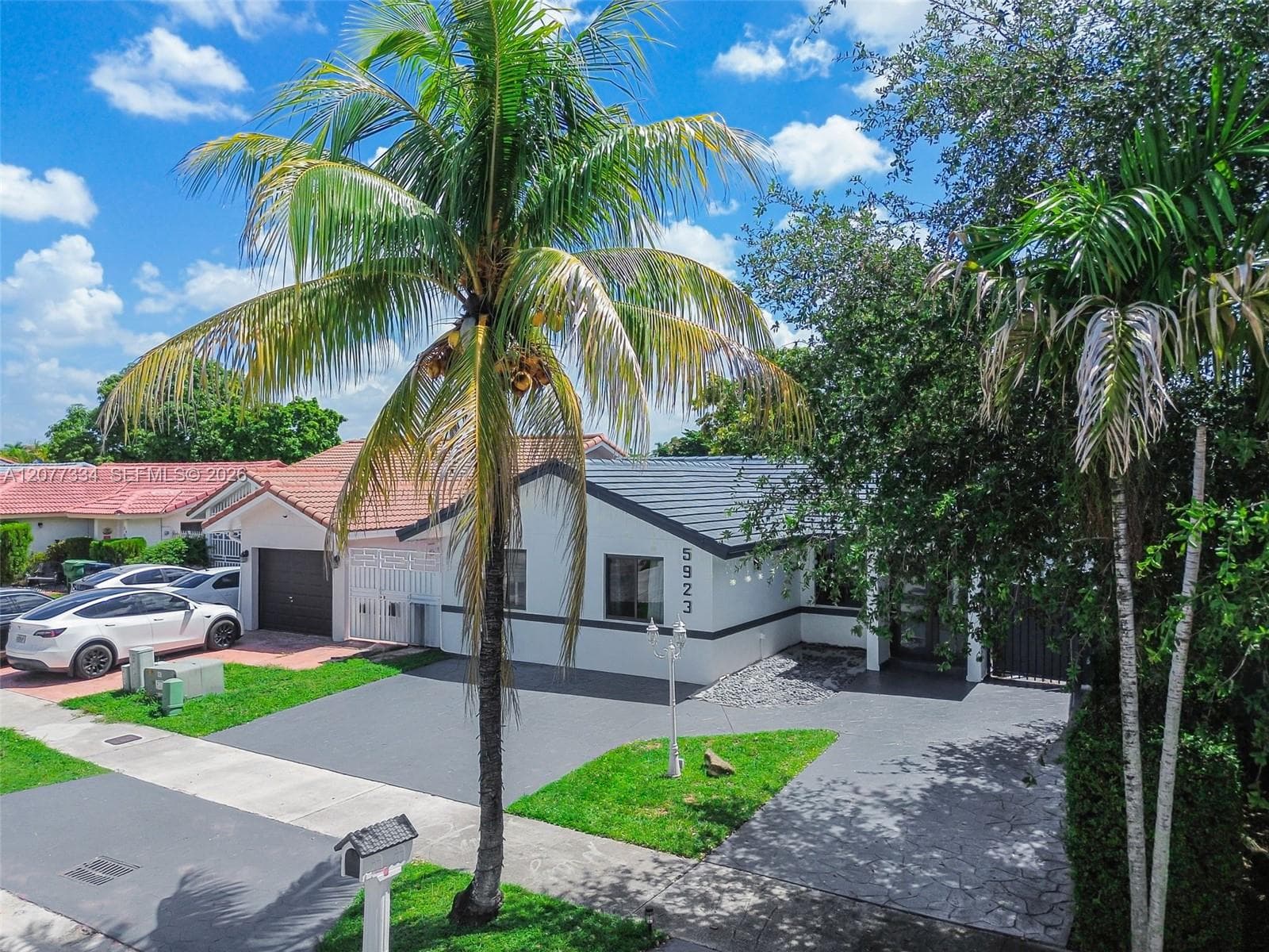 5923 SW 147th Pl, Miami FL 33193