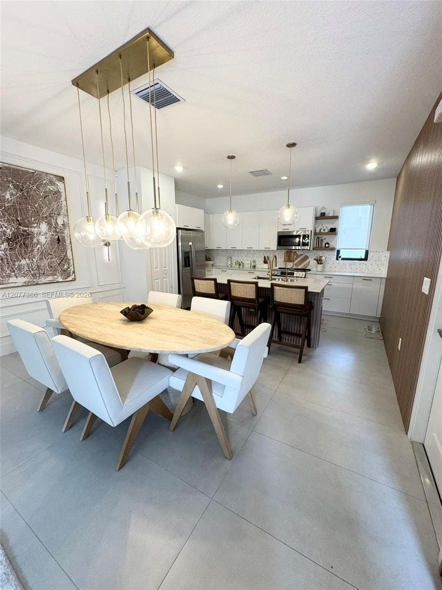 4867 NW 84th Ave, Doral FL 33166