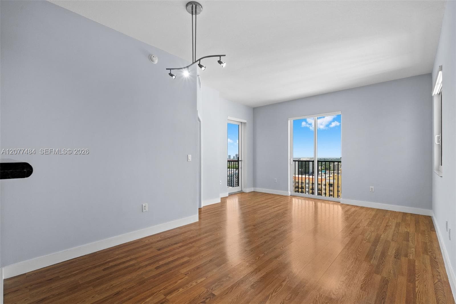 10 Aragon Ave # 1601, Coral Gables FL 33134