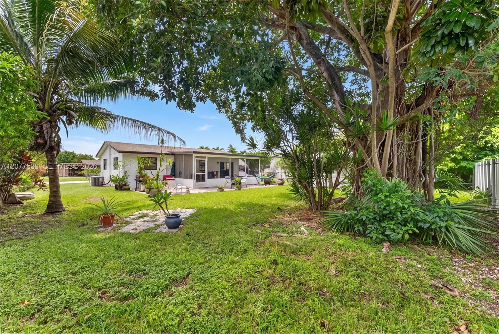 19721 SW 114th Ct, Miami FL 33157