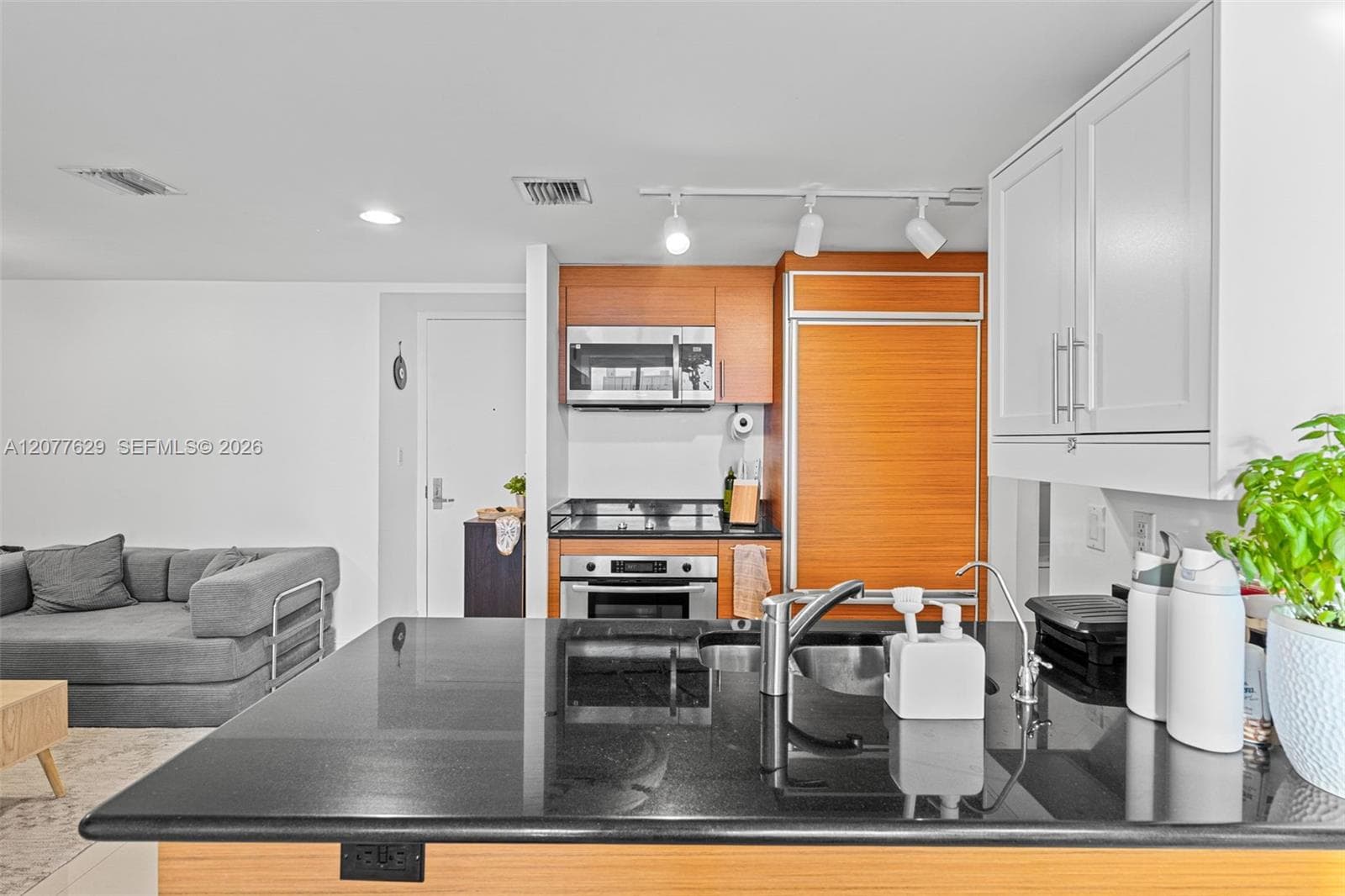 50 Biscayne Blvd # 2507, Miami FL 33132