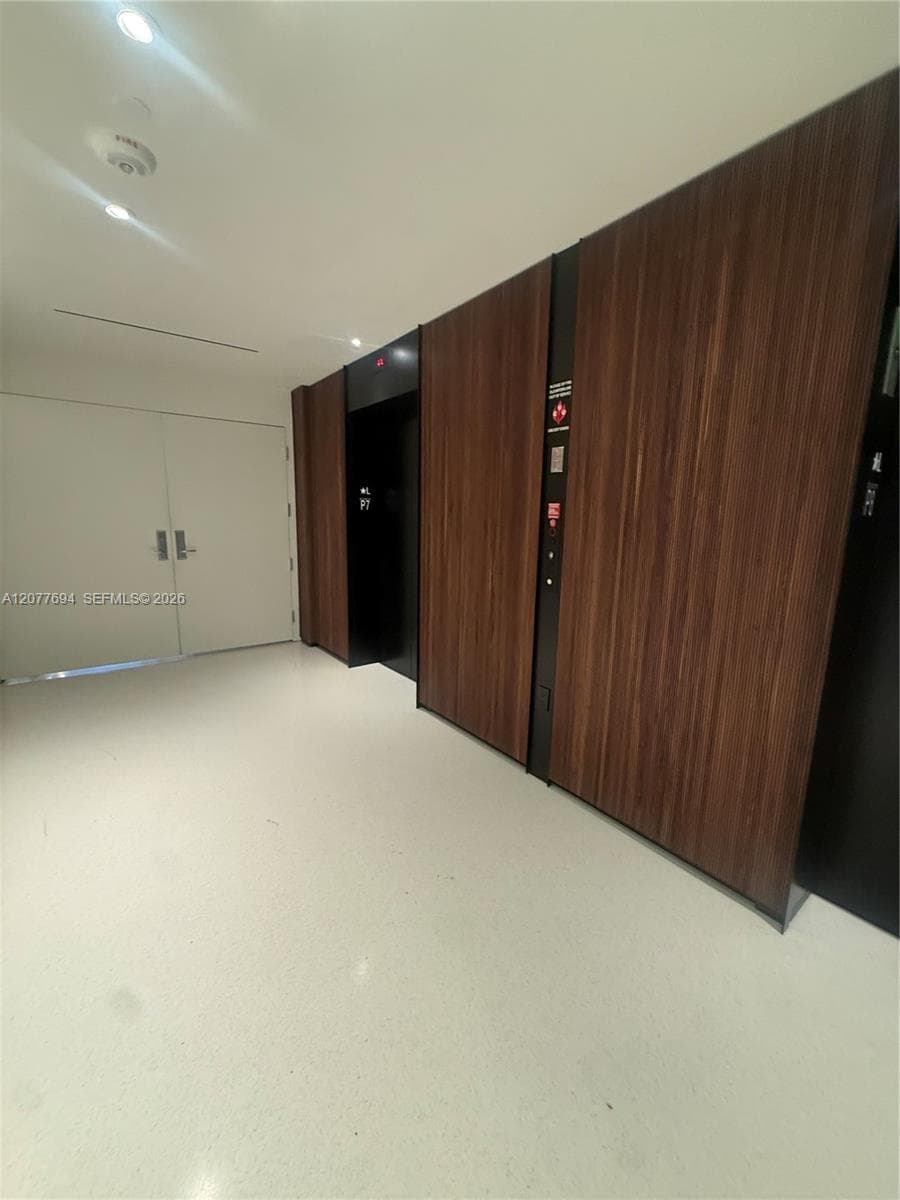 1400 Biscayne Blvd # 209, Miami FL 33132