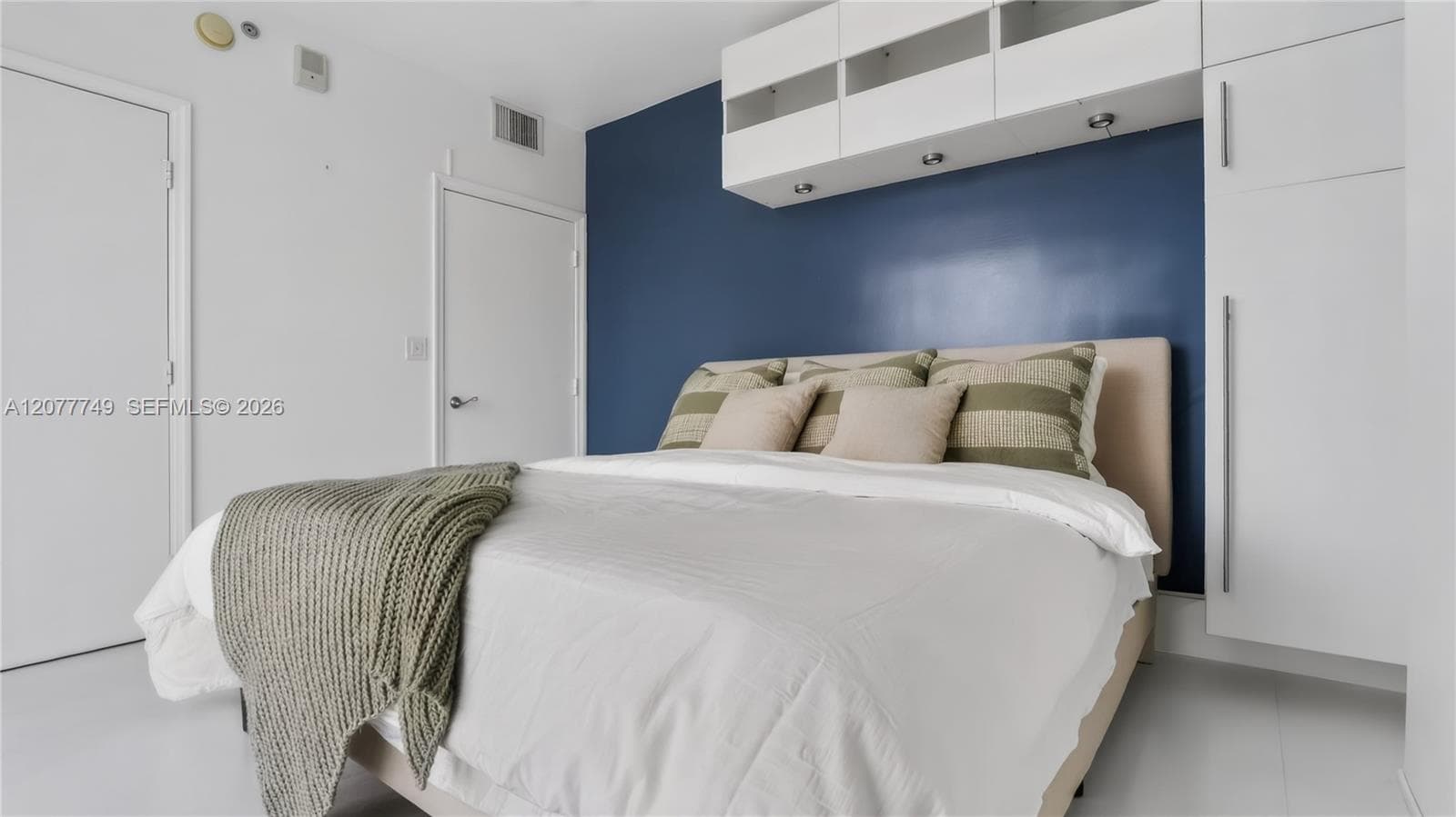 1200 Brickell Bay Dr # 4324, Miami FL 33131