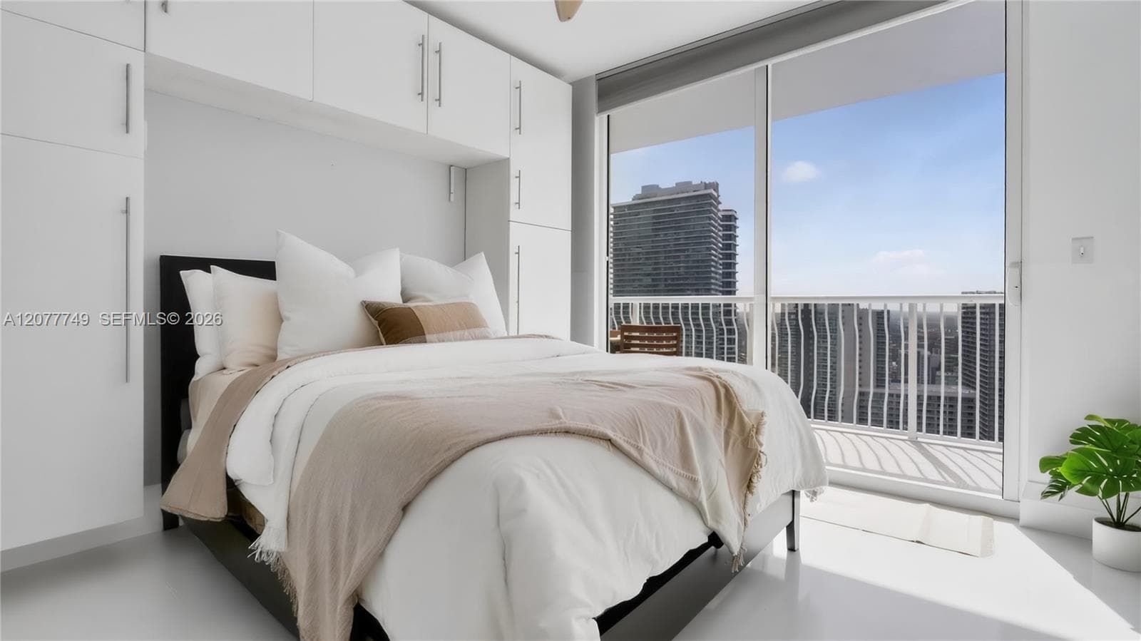 1200 Brickell Bay Dr # 4324, Miami FL 33131