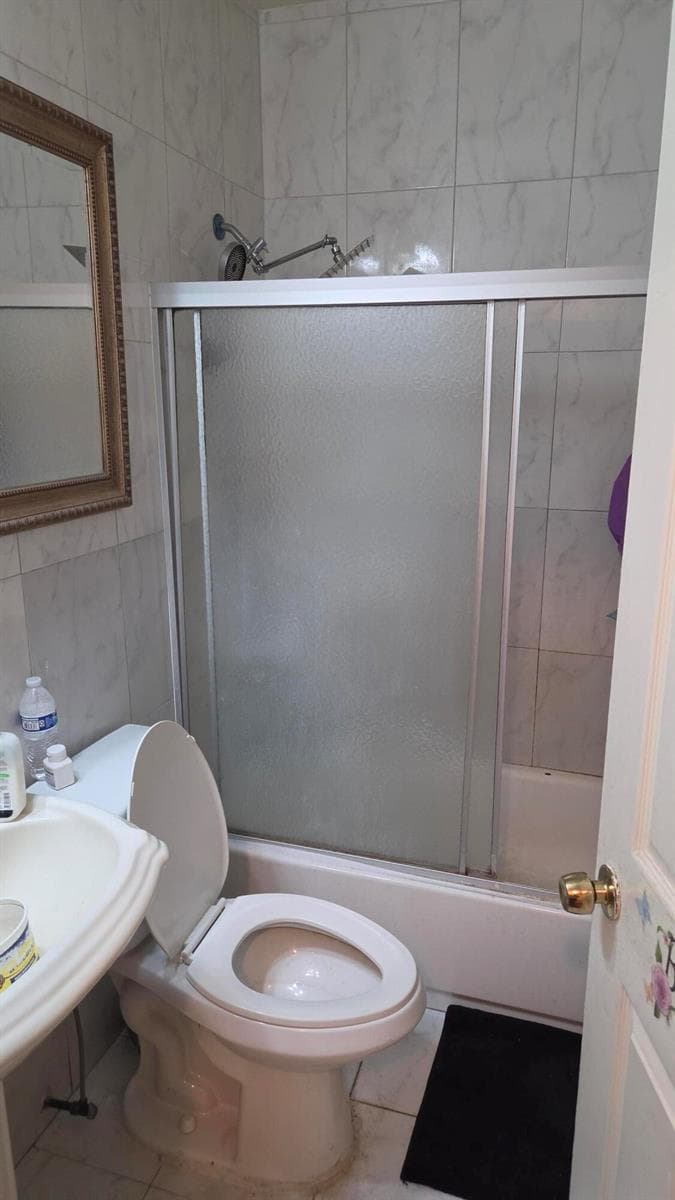 2351 NW 104TH Terrace, Miami FL 33147