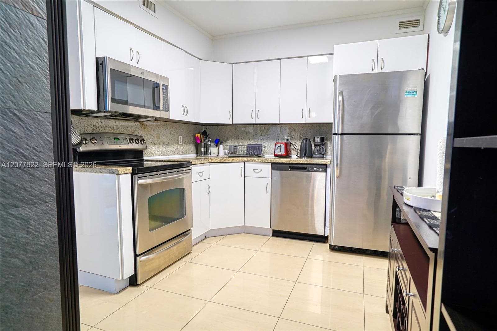 5161 Collins Ave # 1101, Miami Beach FL 33140