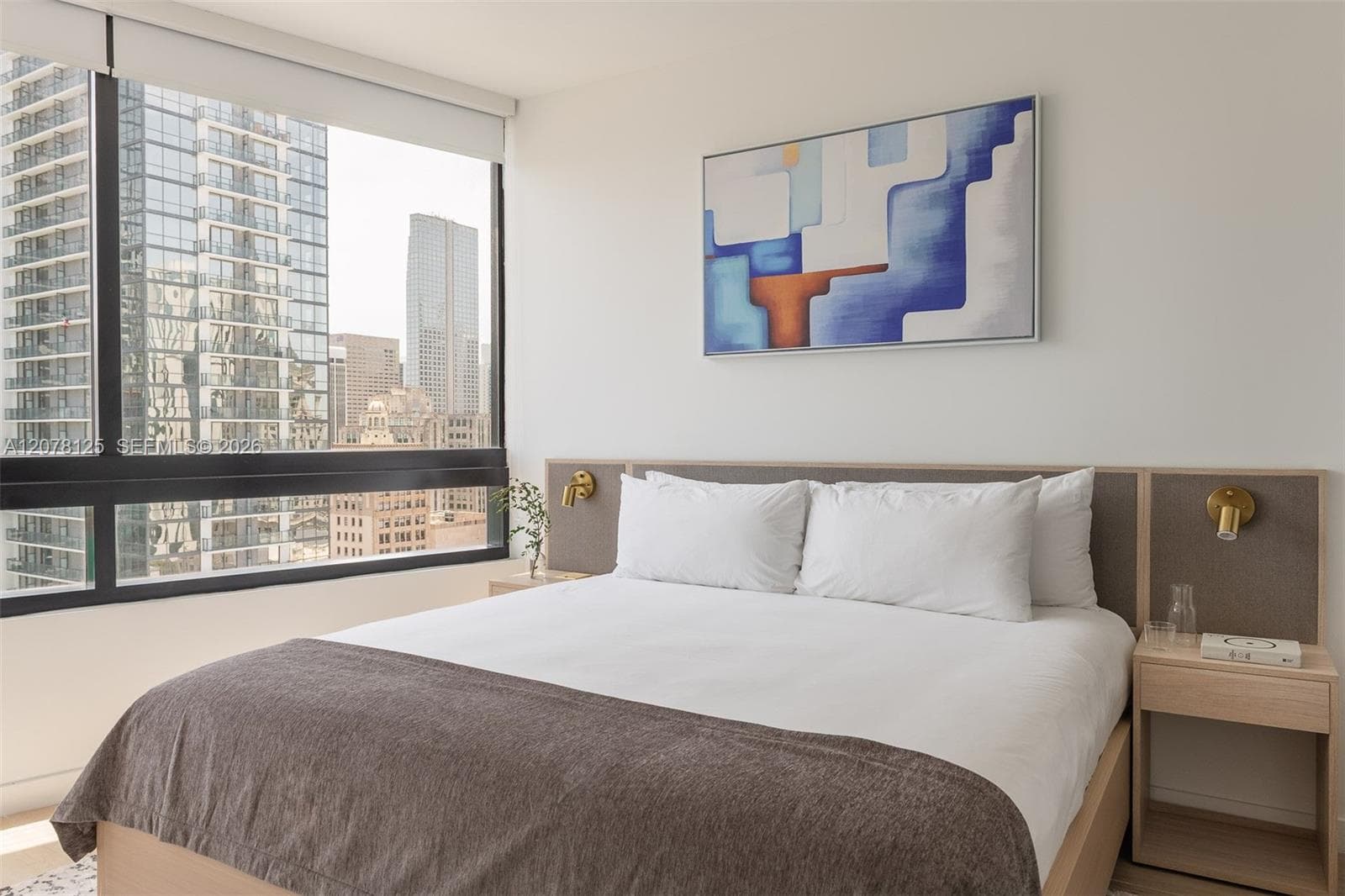 225 N Miami Ave # 2107, Miami FL 33128