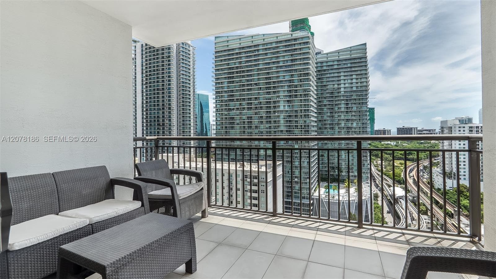 999 SW 1st Ave # 2004, Miami FL 33130