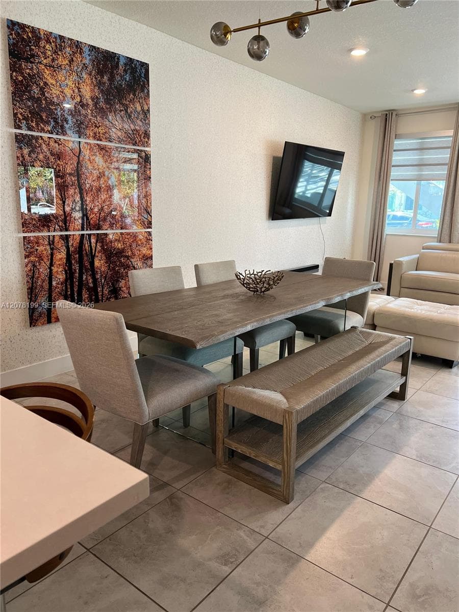 6421 NW 102nd Path # 101, Doral FL 33178