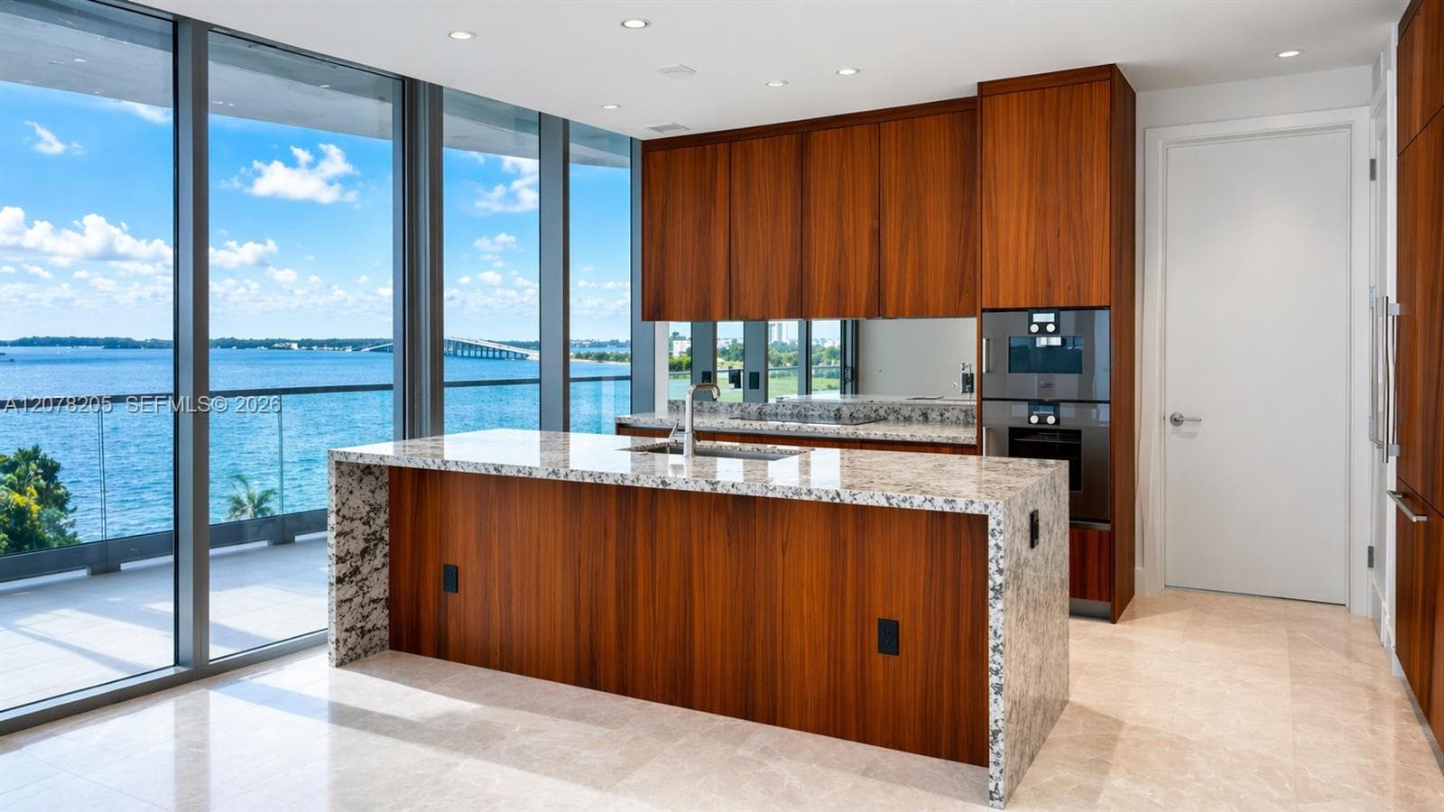 175 SE 25th rd # 504, Miami FL 33131