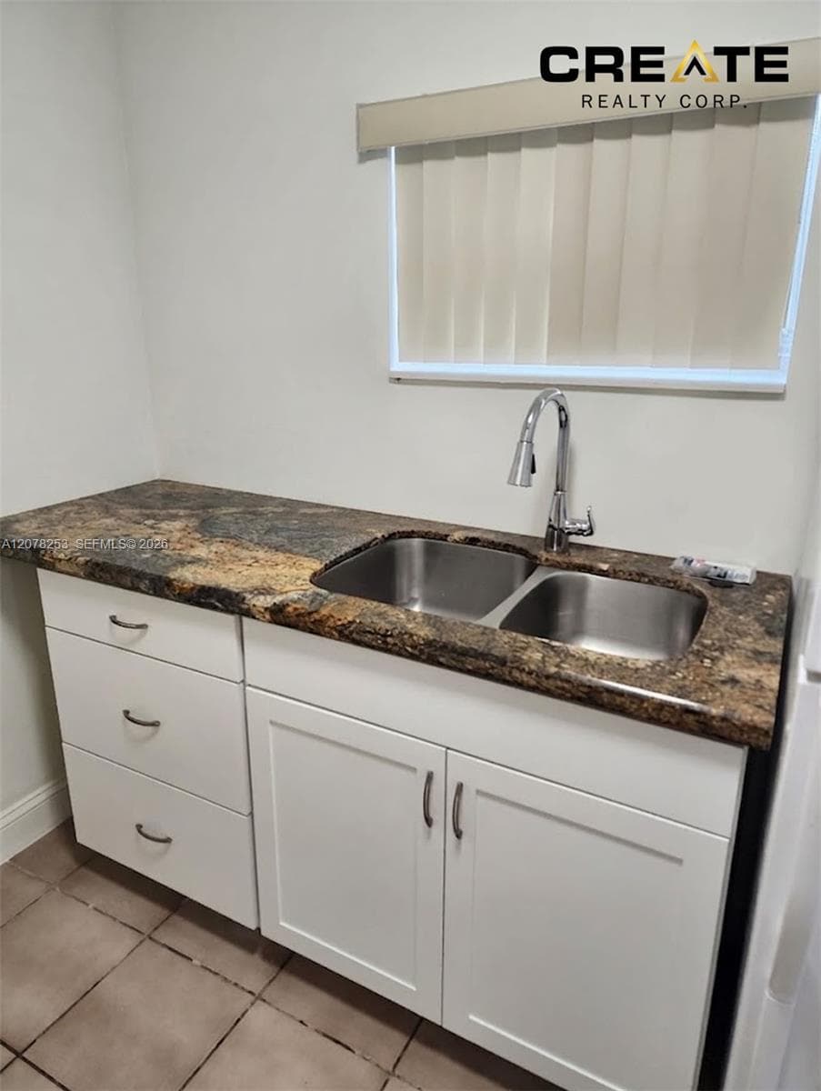 120 NW 18th Ave, Miami FL 33125