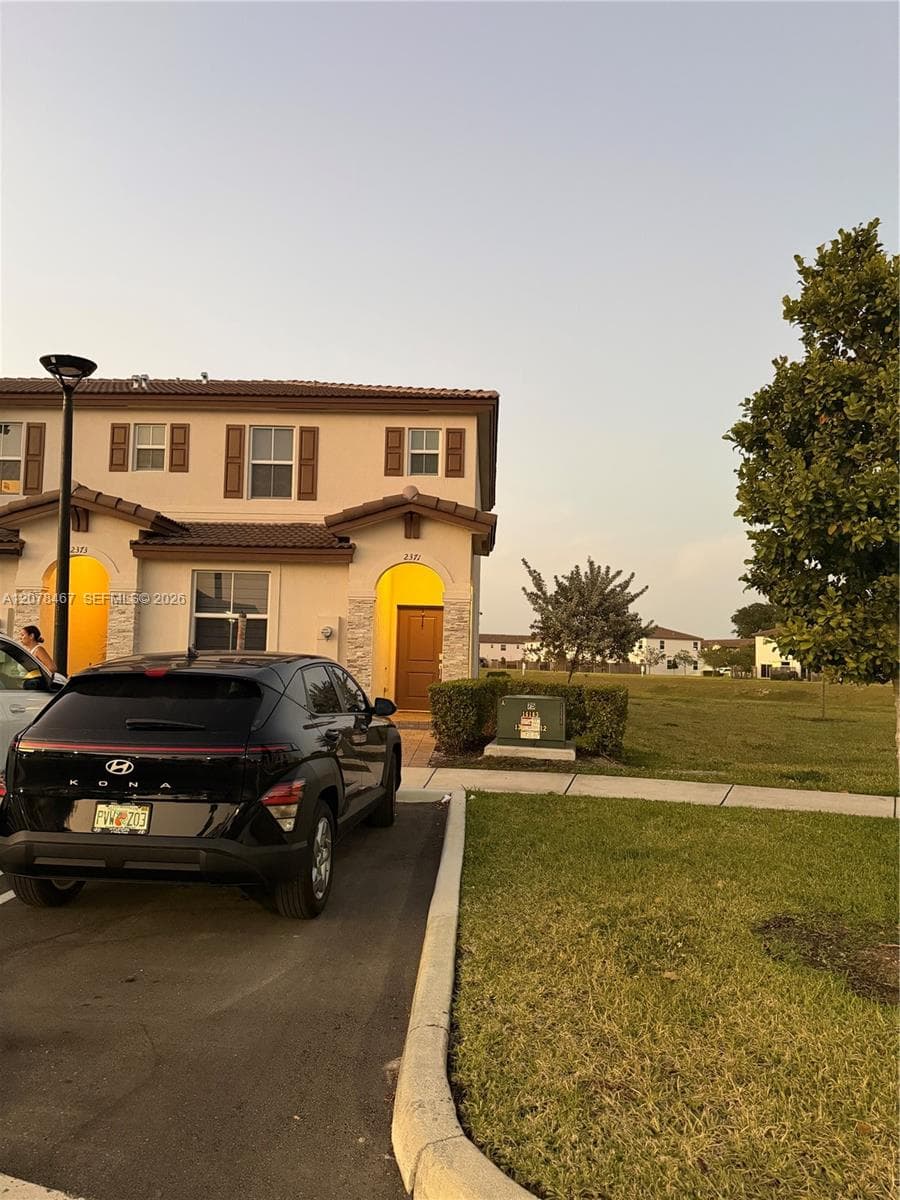 2371 NW 122nd Ter, Miami FL 33167