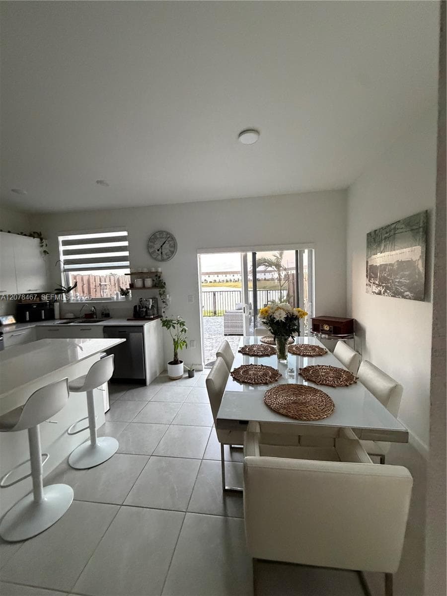 2371 NW 122nd Ter, Miami FL 33167