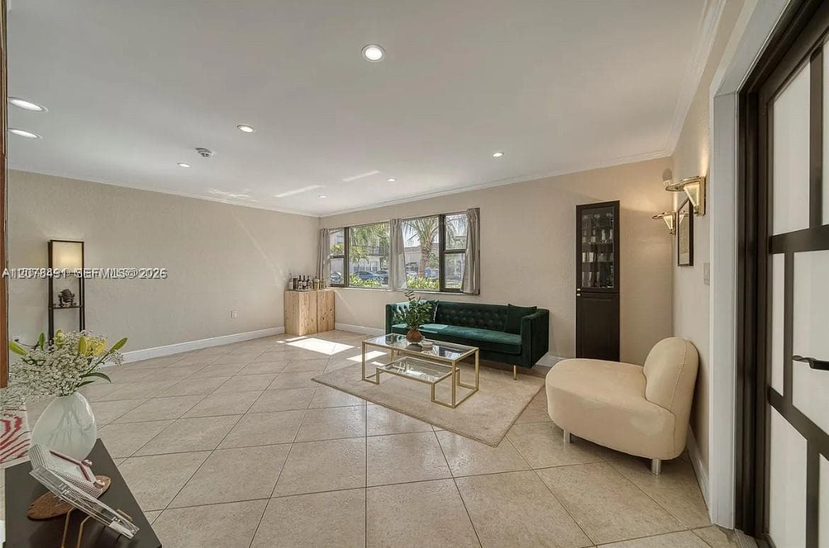 13267 SW 9th Ln, Miami FL 33184