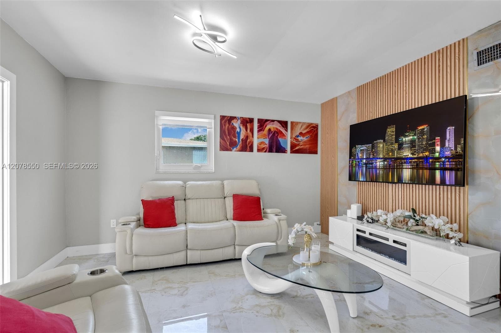 1327 SW 72nd Ave, Miami FL 33144
