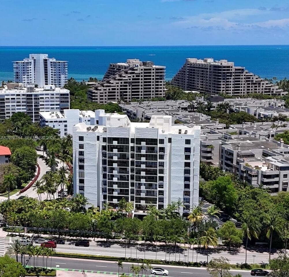 77 Crandon Blvd # 5C, Key Biscayne FL 33149