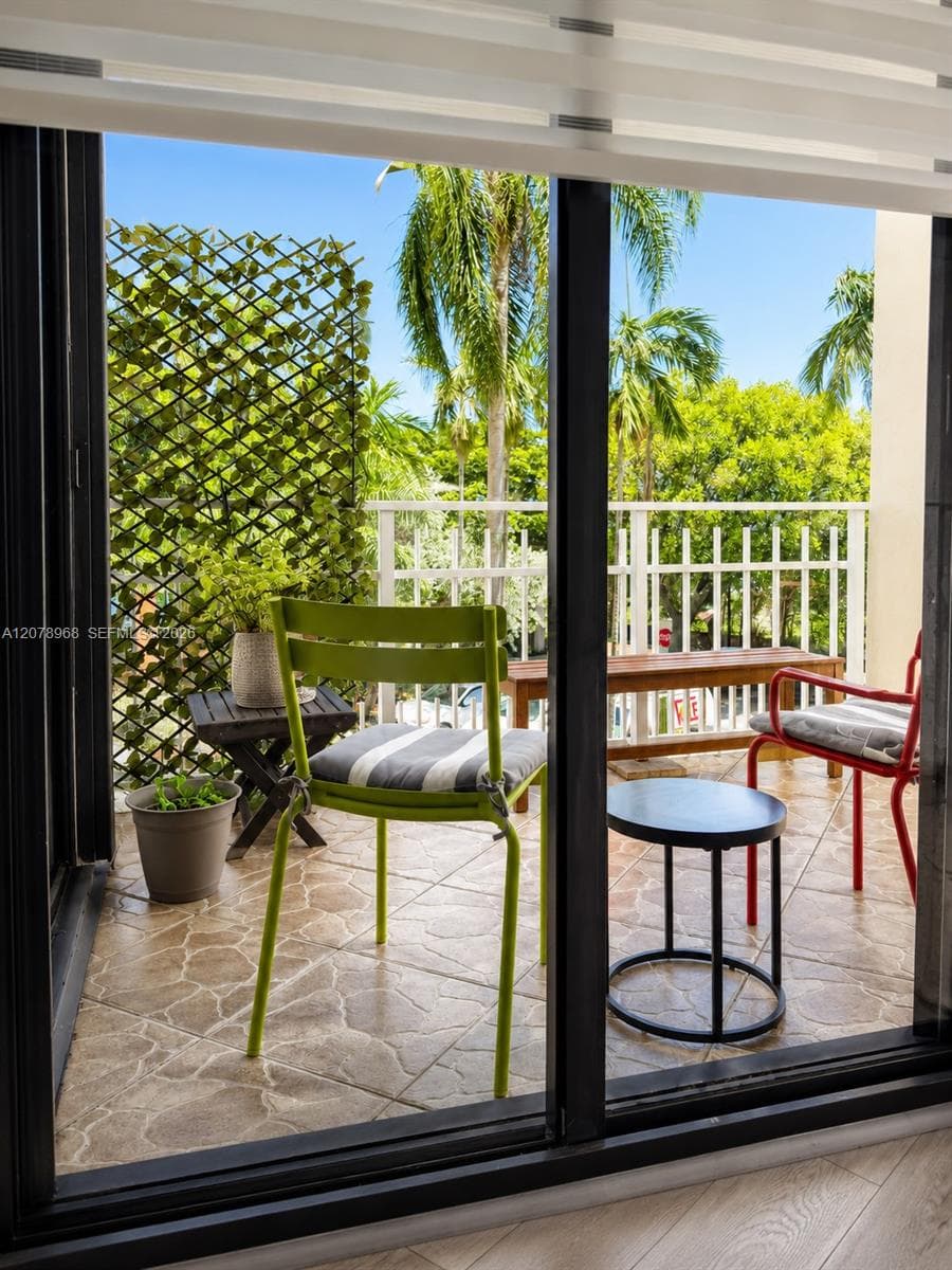4000 Towerside Ter # 304, Miami FL 33138