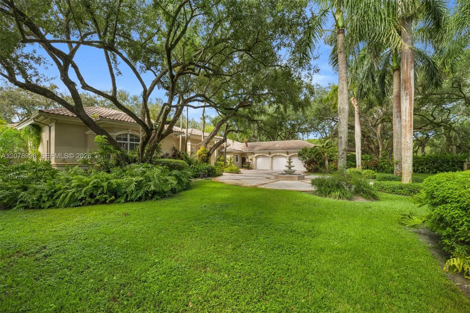 8430 SW 98th St, Miami FL 33156