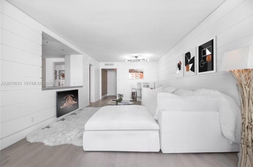 2655 Collins Ave # 1003, Miami Beach FL 33140