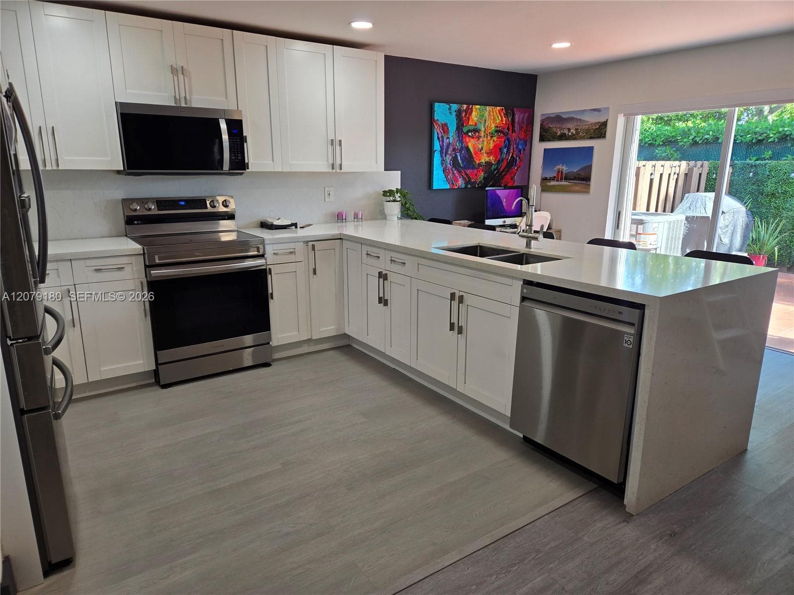 11464 NW 50th Ter, Doral FL 33178