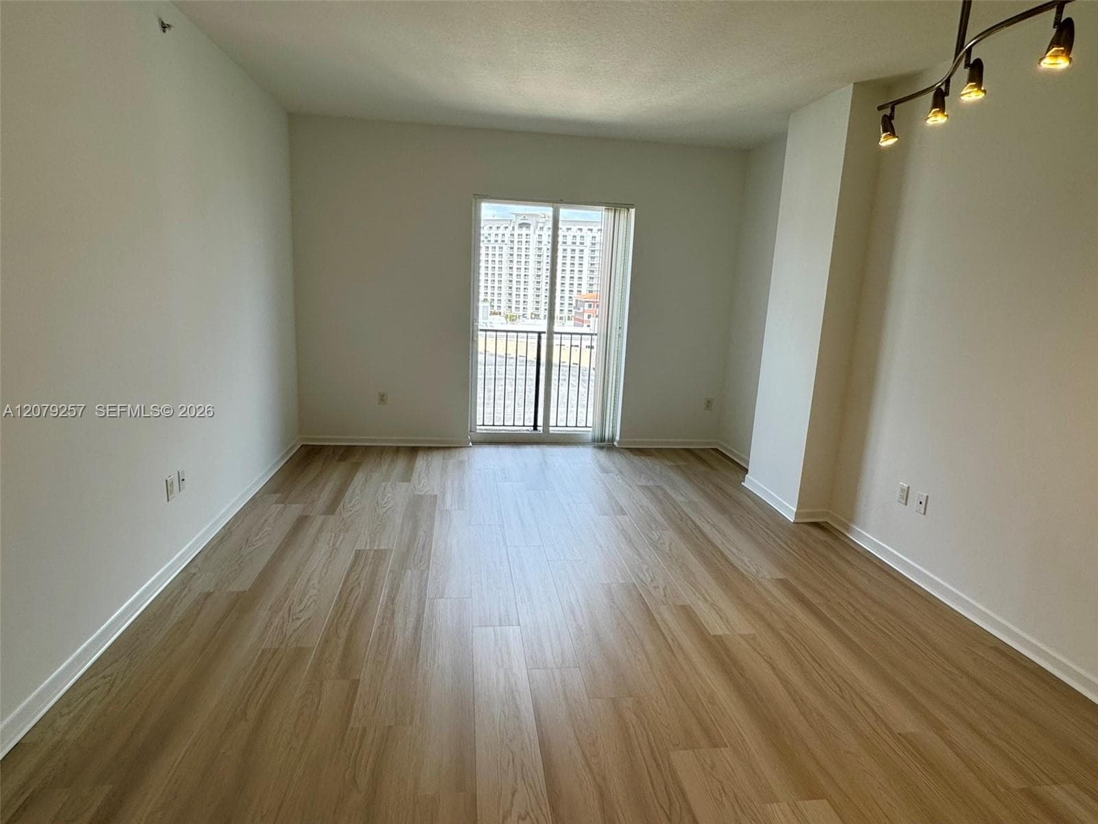 10 Aragon Ave # 1008, Coral Gables FL 33134