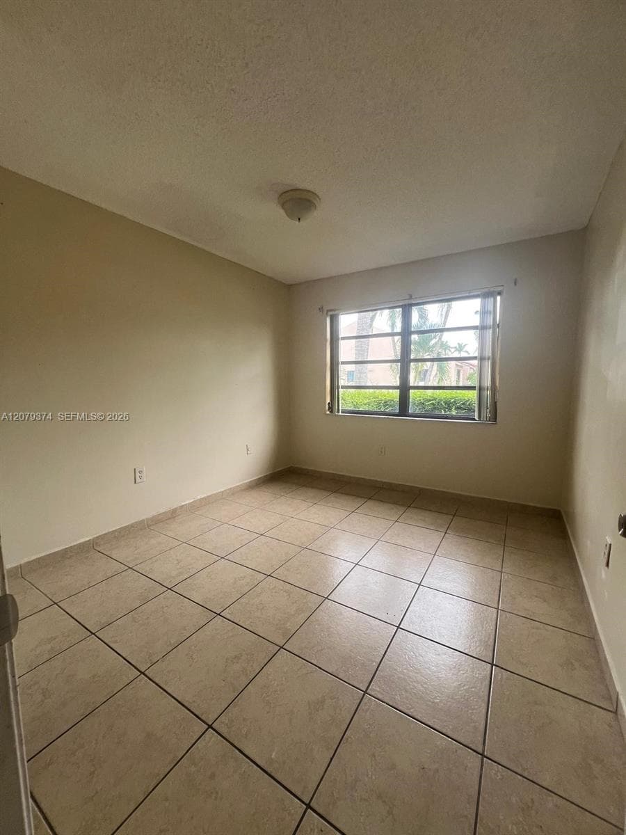6028 SW 147th Pl, Miami FL 33193