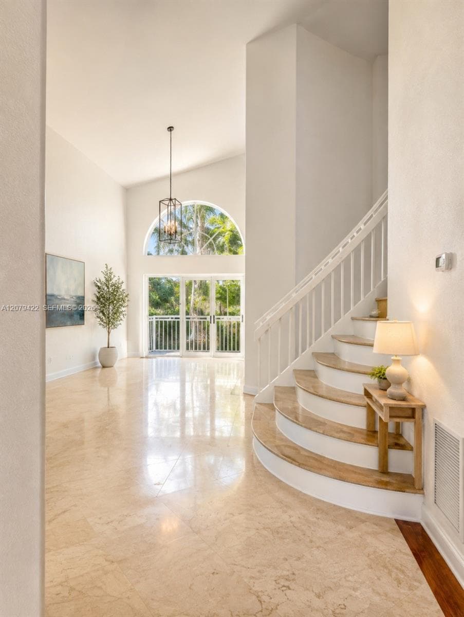 10916 NW 58th Ter, Doral FL 33178