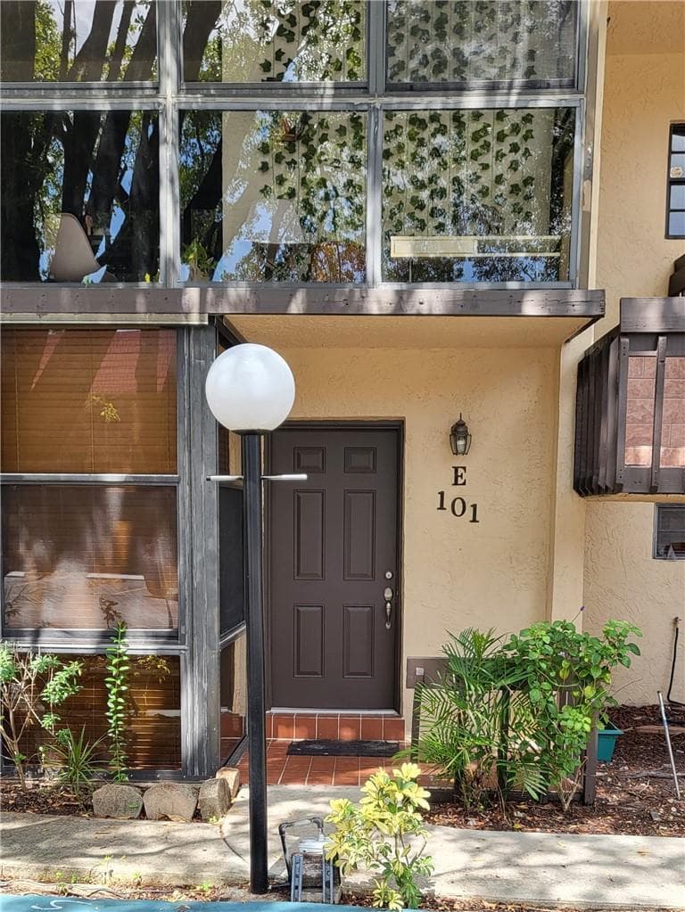 780 NE 199TH Street # 101E, Miami FL 33179