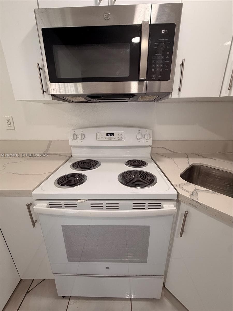 4715 NW 7th St # 2, Miami FL 33126