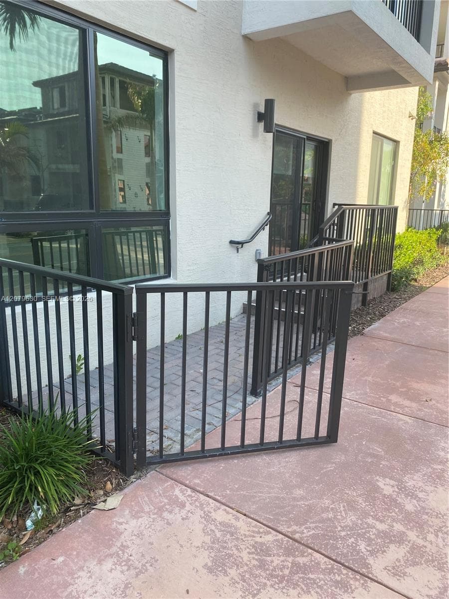 8301 NW 41st St # 110, Doral FL 33166