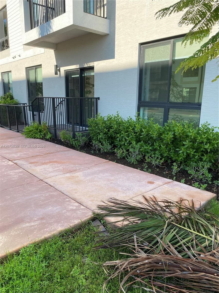 8301 NW 41st St # 110, Doral FL 33166