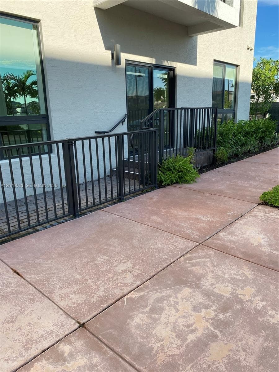 8301 NW 41st St # 110, Doral FL 33166