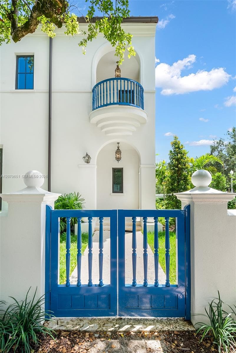 550 Malaga Ave # 1, Coral Gables FL 33134