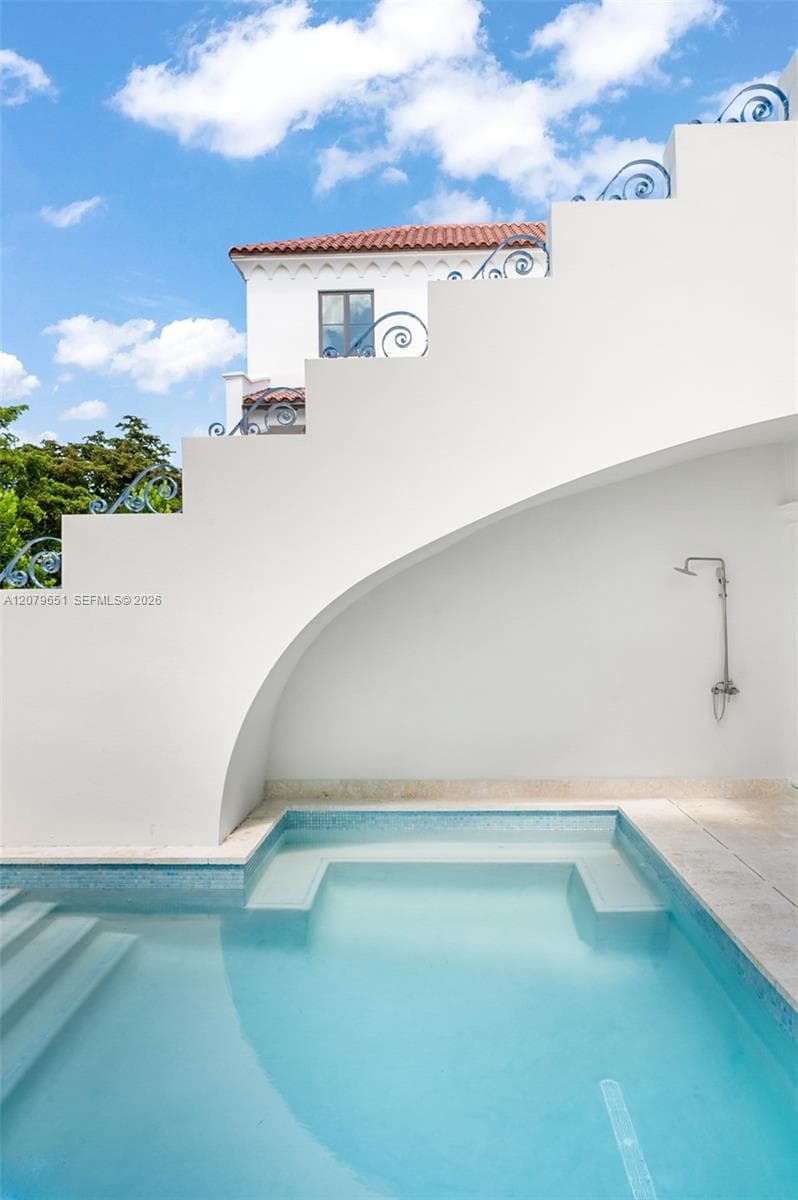 550 Malaga Ave # 1, Coral Gables FL 33134