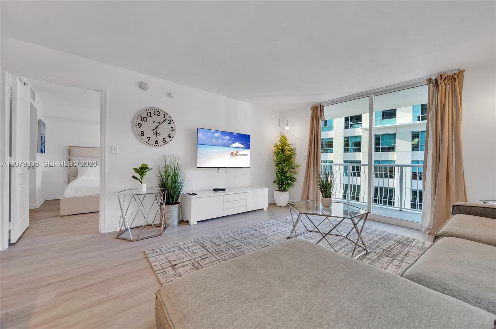 1200 Brickell Bay Dr # 2904, Miami FL 33131