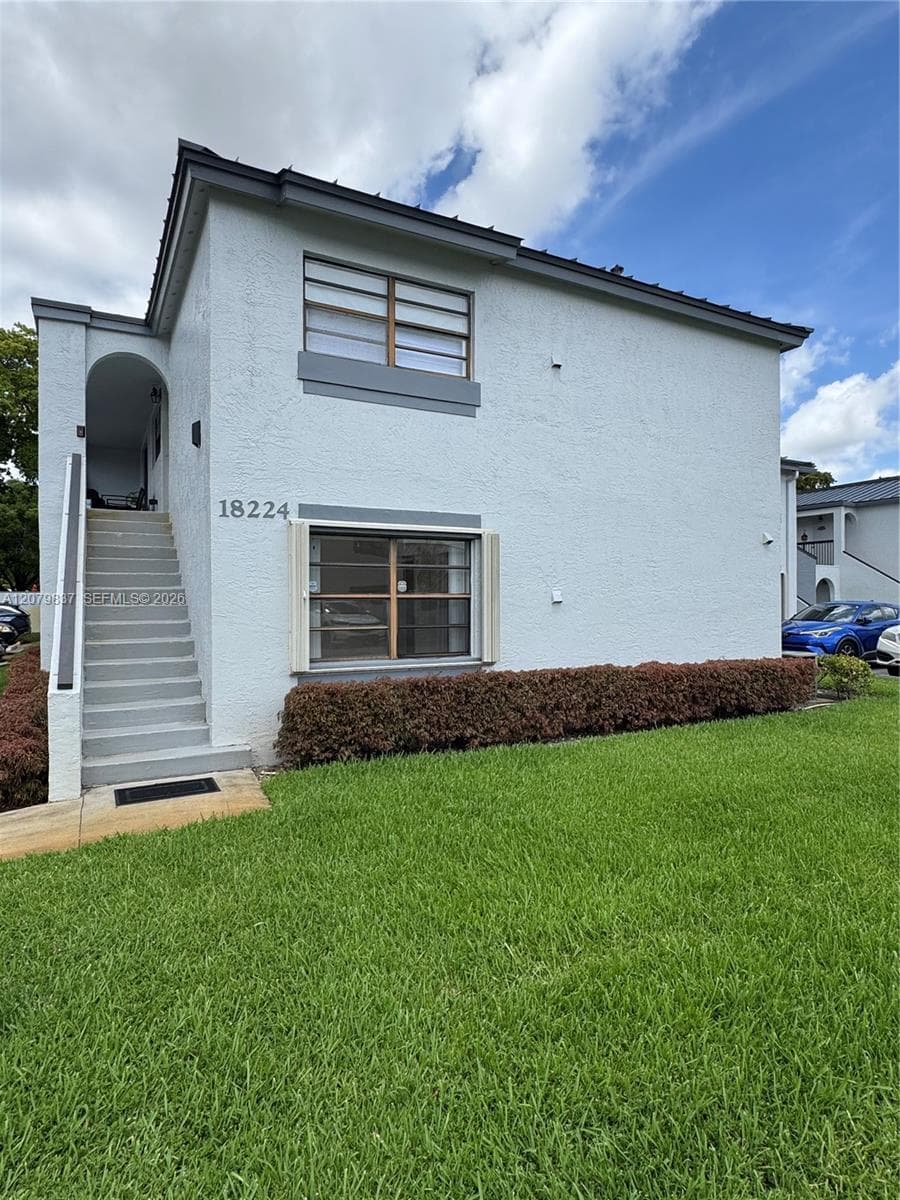 18224 Mediterranean Blvd # 17, Miami FL 33015