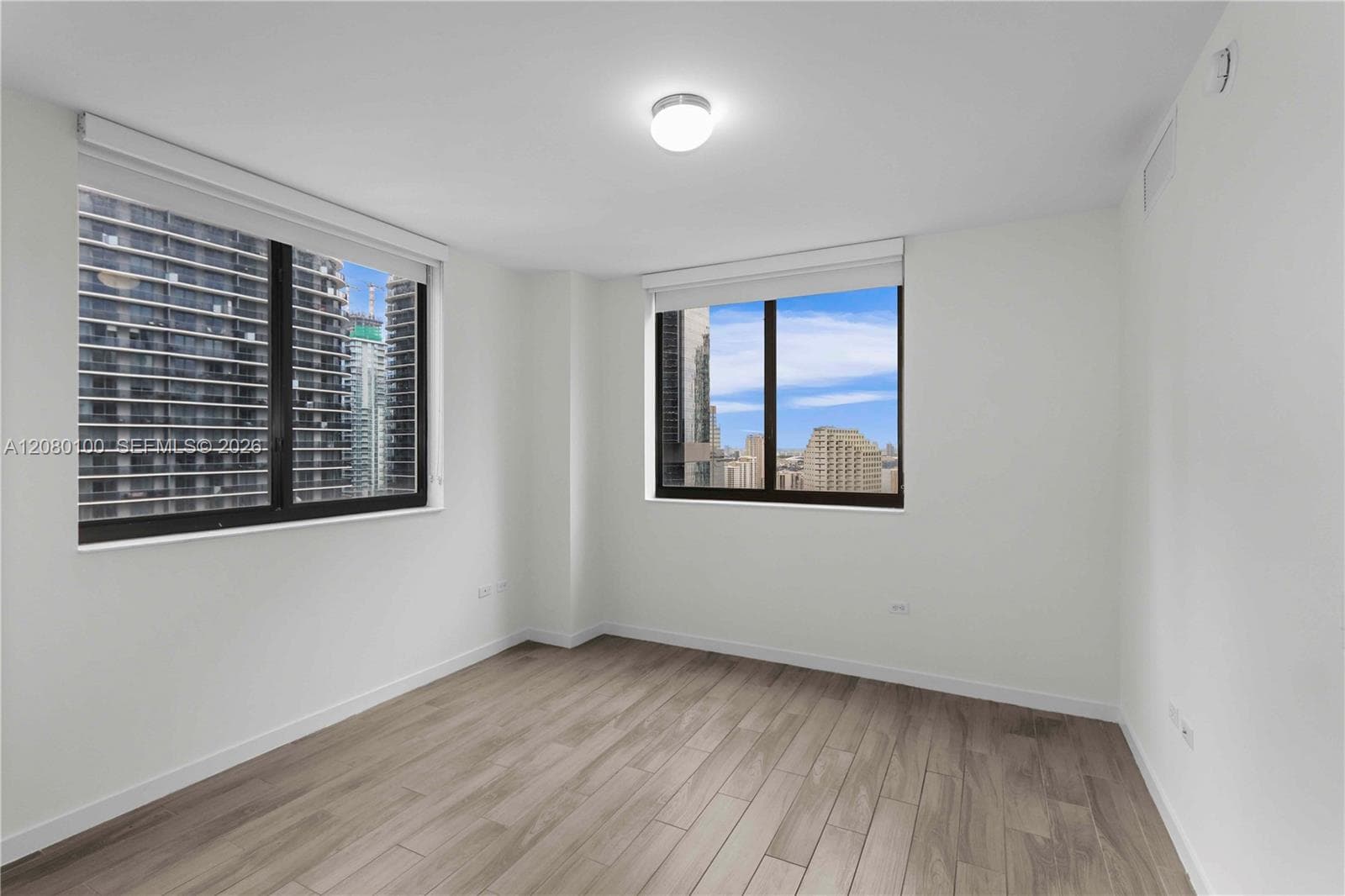 999 SW 1st Ave # 3202, Miami FL 33130